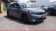 Grau Gebraucht 2024 Opel Corsa Limousine | 19.990 € (Fairer Preis)
