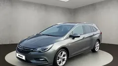 Quarz grau (perleffekt) Gebraucht 2018 Opel Astra Dynamic Kombi | 11.450 € (Fairer Preis)