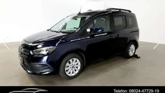 Gebraucht 2024 Mercedes T180 Progressive Van / Kleinbus | 30.444 € (Fairer Preis)