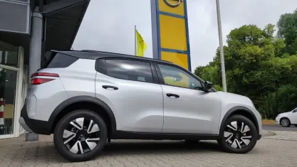 Neu Opel Frontera Ultimate 145 PS (106 kW) 2026 Silber SUV