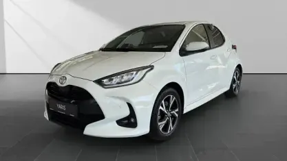 Gebraucht Toyota Yaris Hybrid Team 116 PS (85 kW) 2024 Schneeweiß Kleinwagen