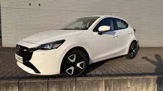Arctic white Gebraucht 2023 Mazda 2 Center-Line Kleinwagen | 16.990 € (Guter Preis)