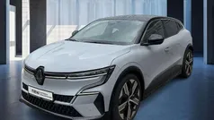 Rafalegrau, dach in black pea Gebraucht 2022 Renault Mégane Techno Limousine | 26.790 € (Fairer Preis)