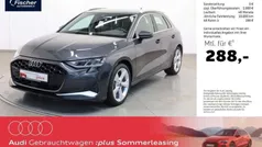 Grau Gebraucht 2024 Audi A3 Sportback Advanced Limousine | 35.740 € (Fairer Preis)