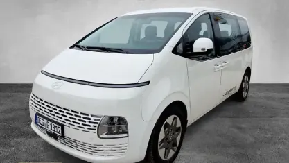 Używany Hyundai Staria Trend 224 KM (164 kW) 2024 Biały Minivan