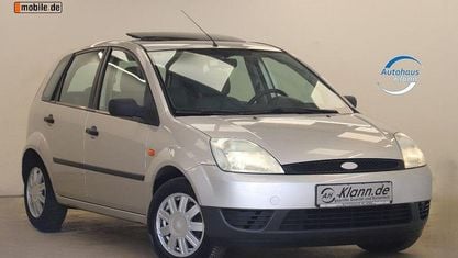 Occasion Ford Fiesta 68 ch (50 kW) 2002 Argent Citadine