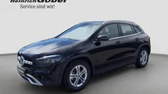 Schwarz Gebraucht 2023 Mercedes GLA200 SUV | 37.900 € (Fairer Preis)