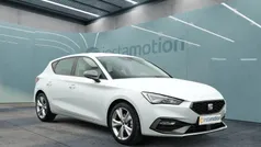 Weiß Gebraucht 2024 Seat Leon FR-Line Limousine | 26.100 € (Fairer Preis)