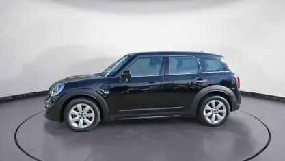 Gebraucht Mini One Countryman 102 PS (75 kW) 2018 Schwarz SUV