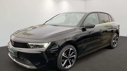 Schwarz Gebraucht 2023 Opel Astra Elegance Limousine | 19.500 € (Fairer Preis)