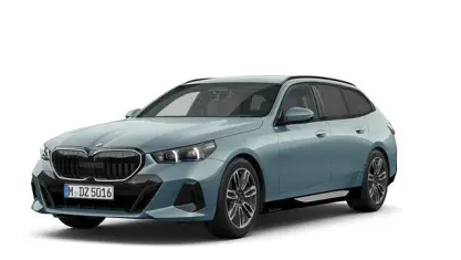 Gebraucht BMW 520 Comfort Edition 208 PS (152 kW) 2025 Grün Kombi