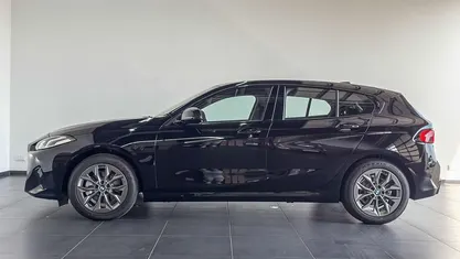 Neu BMW 120 Efficient Dynamics 170 PS (125 kW) 2026 Schwarz Kleinwagen