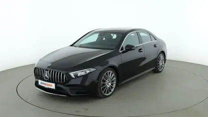 Gebraucht Mercedes A200 AMG line 2022 Schwarz Limousine