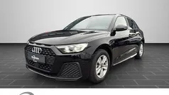 Mythosschwarz metallic Gebraucht 2025 Audi A1 Sportback Ambiente Kleinwagen | 27.777 € (Fairer Preis)