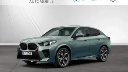 Gebraucht BMW X2 M Sport 163 PS (119 kW) 2025 Cape york grün metallic SUV