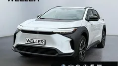 Platinumweiß perleffekt Gebraucht 2025 Toyota bZ4X SUV | 38.490 € (Guter Preis)