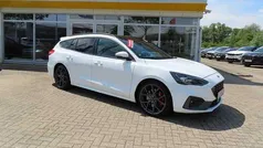 Frostweiss Gebraucht 2020 Ford Focus ST Kombi | 23.990 € (Fairer Preis)