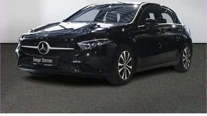 Schwarz Gebraucht 2024 Mercedes A180 Limousine | 28.490 € (Fairer Preis)