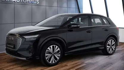 Occasion Audi Q4 e-tron Ambiente 219 kW (299 PK) 2023 Zwart SUV