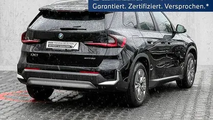 Begagnad BMW iX1 Performance 230 kW (313 HK) 2023 Svart SUV