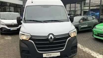 Second-hand Renault Master 57 kW (78 CP) 2021 Alb Van