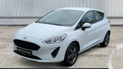 Używany Ford Fiesta Trend 75 KM (55 kW) 2020 Biały Hatchback