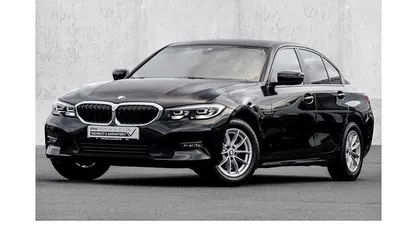 Schwarz Gebraucht 2022 BMW 318 Advantage Limousine | 25.990 € (Fairer Preis)