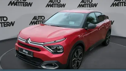 Używany Citroën e-C4 100 kW (136 KM) 2022 Czerwony Sedan/Limuzyna