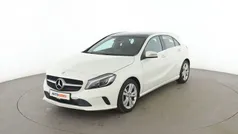 Weiß Gebraucht 2016 Mercedes A180 Urban Limousine | 18.690 € (Fairer Preis)