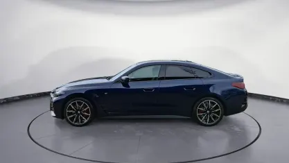 Neu BMW i4 Comfort Edition 250 kW (340 PS) 2026 Blau Limousine