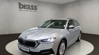 Gebraucht Skoda Octavia Ambition 110 PS (80 kW) 2023 Brillantsilber metallic Kombi