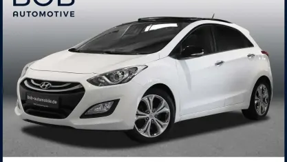 Gebraucht Hyundai i30 135 PS (99 kW) 2014 Weiß Limousine