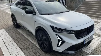 Gebraucht Renault Rafale Esprit Alpine 200 PS (147 kW) 2025 Perlmuttweiß satiniert, black pearlschwarz metal (weiß) SUV