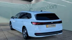 Weiß Gebraucht 2024 VW Passat Kombi | 32.499 € (Fairer Preis)