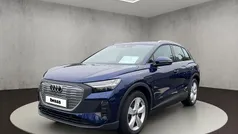 Navarrablau metallic Gebraucht 2022 Audi Q4 e-tron Ambiente SUV | 31.500 € (Guter Preis)