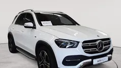 Polarweiß Gebraucht 2021 Mercedes GLE350 AMG line SUV | 49.990 €