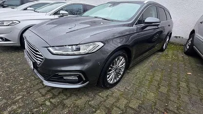 Grau Gebraucht 2022 Ford Mondeo Titanium Kombi | 17.990 € (Fairer Preis)