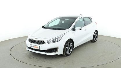 Używany Kia Ceed Platinum Edition 135 KM (99 kW) 2018 Biały Hatchback