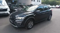 Grau Gebraucht 2023 Dacia Sandero Comfort Kleinwagen | 15.490 € (Fairer Preis)