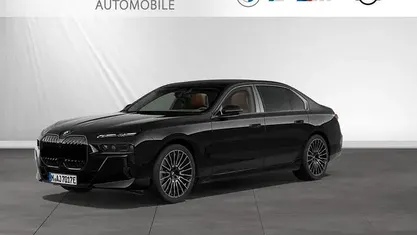 Second-hand BMW 750e M Sport 489 CP (359 kW) 2025 Negru Berlinǎ