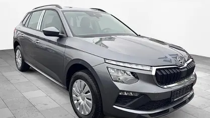 Neu Skoda Kamiq Essence 116 PS (85 kW) 2026 Graphitegrau metallic SUV