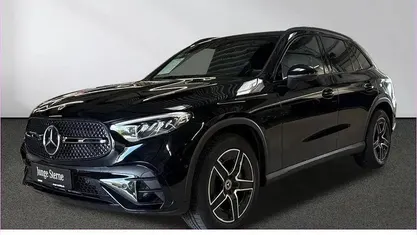 Gebraucht 2023 Mercedes GLC200 AMG line SUV | 46.440 € (Fairer Preis)