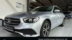 Lack hightechsilber Gebraucht 2022 Mercedes E220 Avantgarde Kombi | 39.200 € (Fairer Preis)