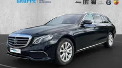 Schwarzschwarz Gebraucht 2017 Mercedes E250 Kombi | 24.990 € (Fairer Preis)