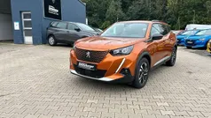 Orange Gebraucht 2022 Peugeot e-2008 Allure SUV | 19.990 € (Fairer Preis)