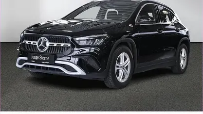 Schwarz Gebraucht 2024 Mercedes GLA200 SUV | 34.960 € (Guter Preis)