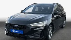 Agate black metallic Gebraucht 2023 Ford Focus ST-Line Kombi | 25.750 € (Fairer Preis)