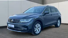 Grau Gebraucht 2021 VW Tiguan Elegance SUV | 27.980 € (Fairer Preis)