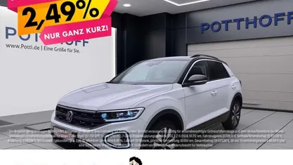 Weiss Gebraucht 2025 VW T-Roc Goal SUV | 27.989 € (Superpreis)