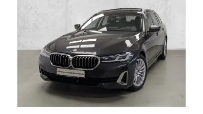 Gebraucht BMW 530 Luxury Line 286 PS (210 kW) 2023 Grau Kombi